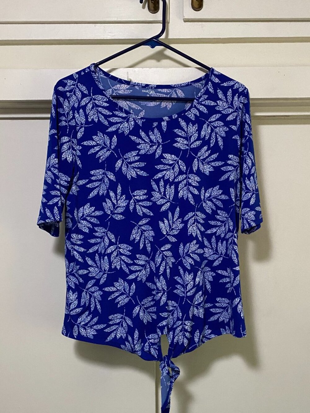 Cobalt blue blouse w/leave pattern, East 5th, w/bottom tie, size M